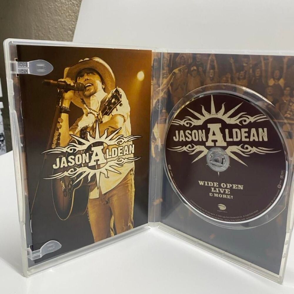 Unbranded multi Cds-and-vinyl